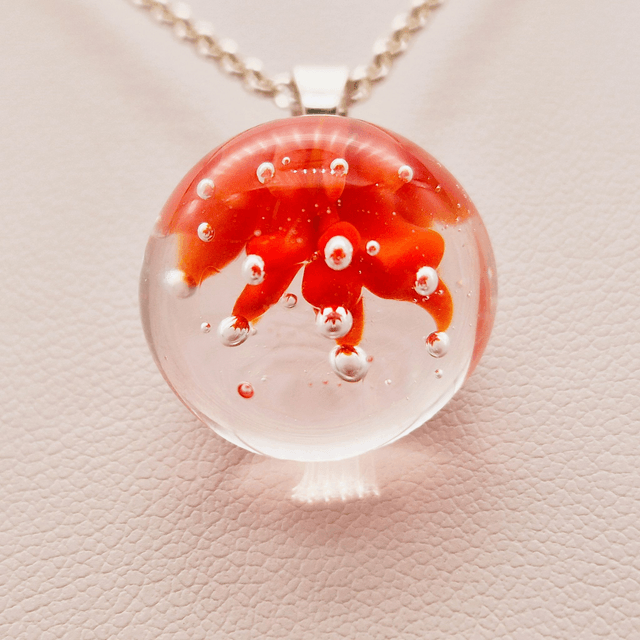 Pendentif Ariel rouge 2