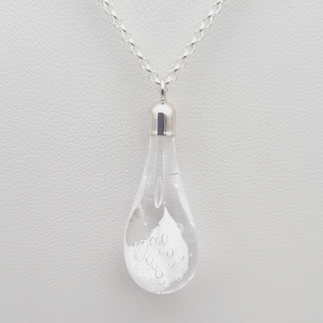 Pendentif Goutte blanche 1