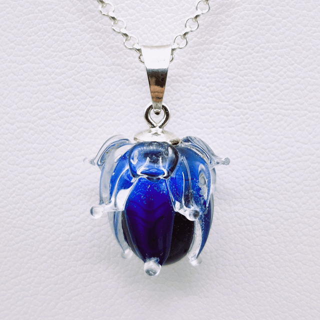 Pendentif Clochette bleu foncé (petit modèle)