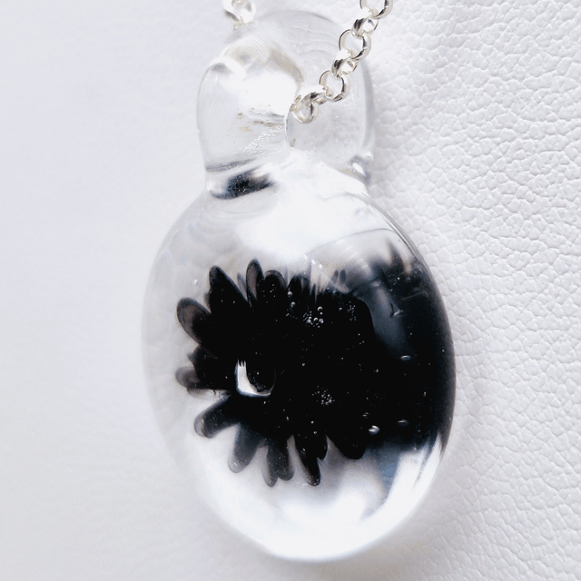 Pendentif Dahlia noir