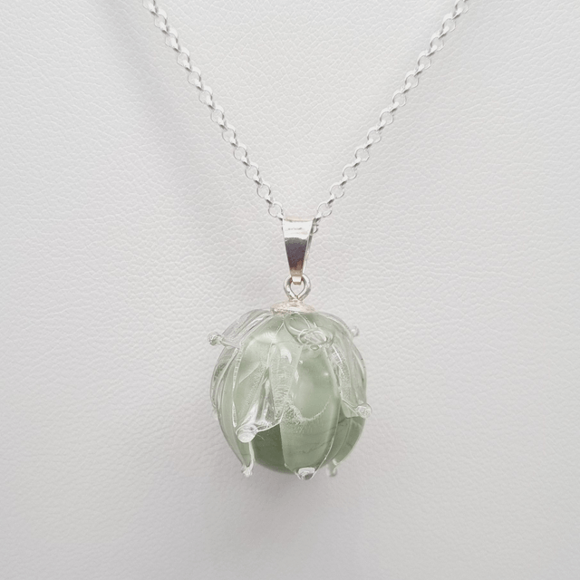 Pendentif Clochette verte claire (moyen modèle)