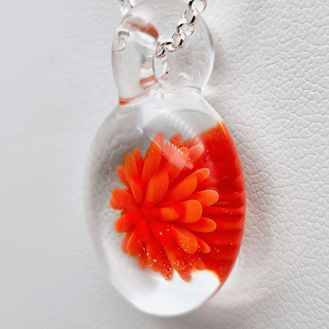 Pendentif Dahlia rouge 1