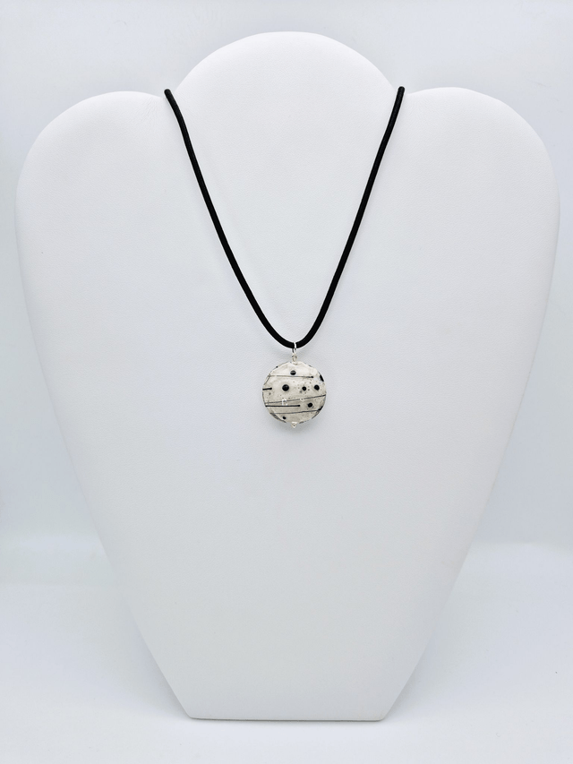 Pendentif Planète ivoire