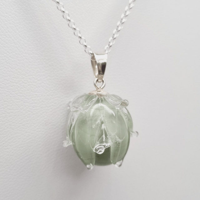 Pendentif Clochette verte claire (moyen modèle)