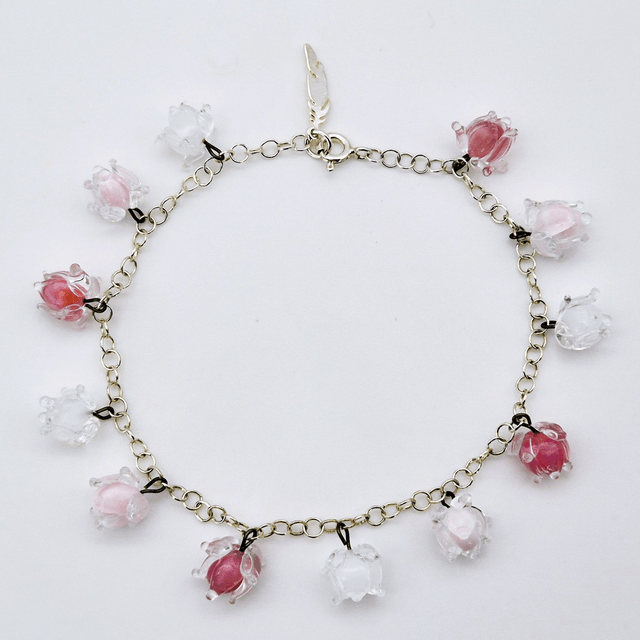 Bracelet Clochettes blanches et roses