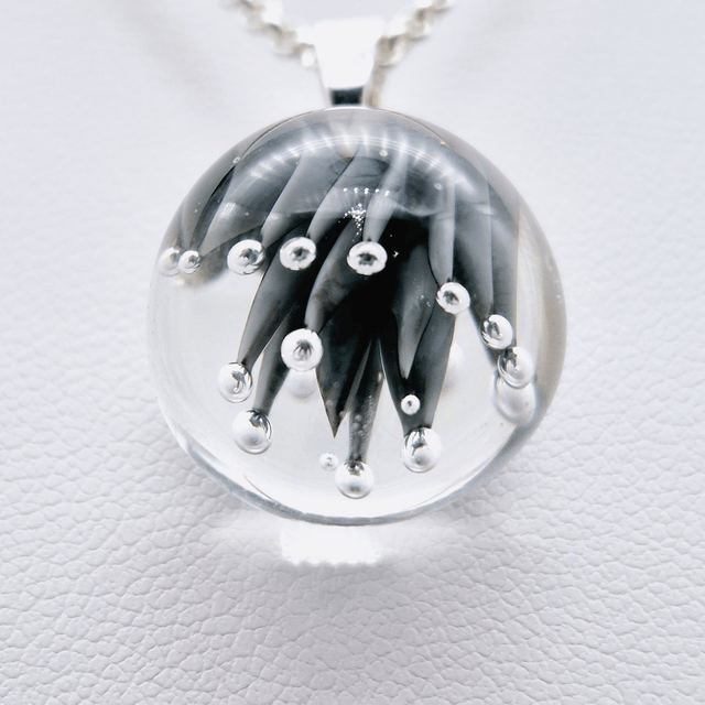 Pendentif Ariel gris