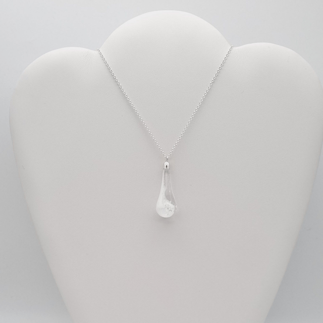 Pendentif Goutte blanche 2