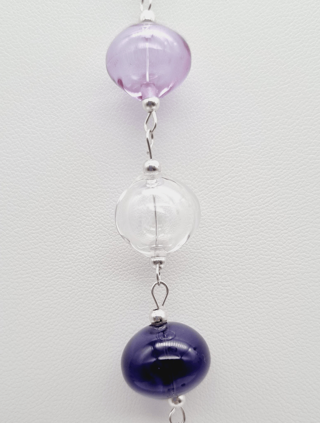 Sautoir perles creuses violettes