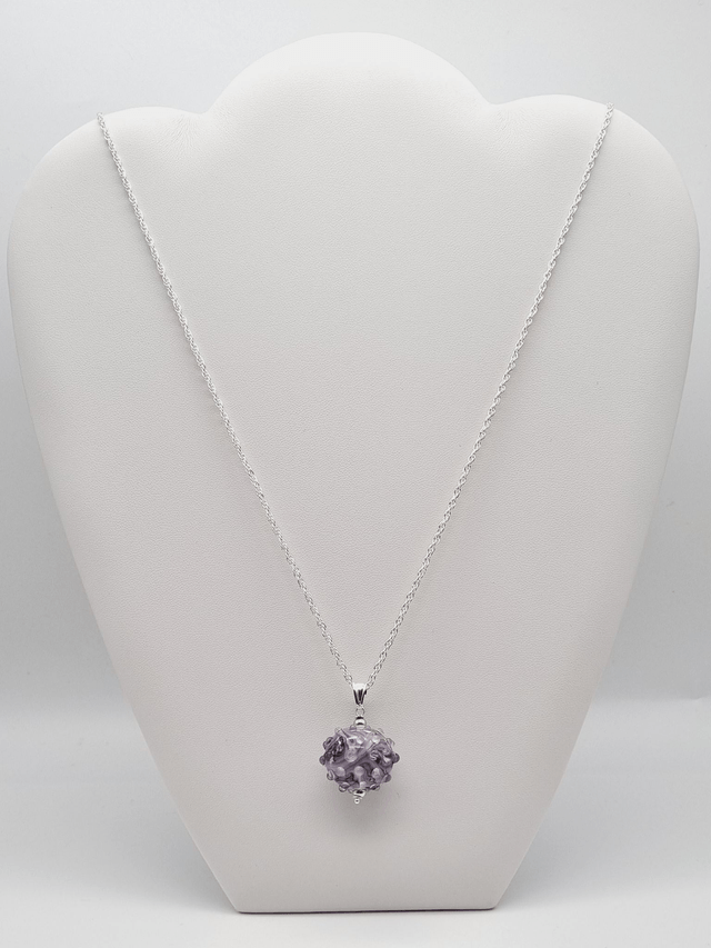 Pendentif Boule violette marbrée
