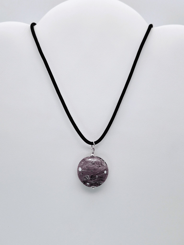 Pendentif Planète violette