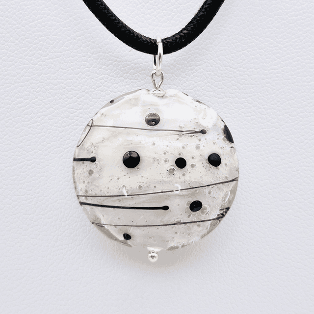 Pendentif Planète ivoire