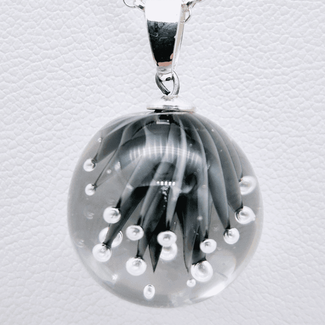 Pendentif Ariel gris
