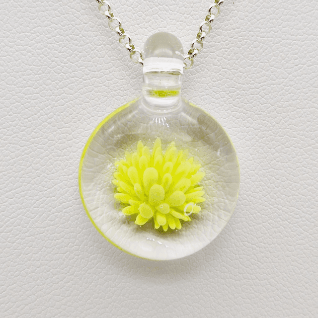 Pendentif Dahlia vert clair